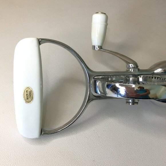 Classic Hand Crank Style EGG BEATER Stainless Steel Mixer 🧑‍🍳 - Picture 7 of 10